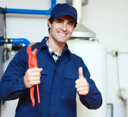 Emergency plumber responding to a call in Gilbert